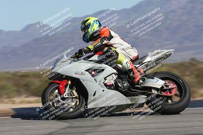 media/Oct-30-2025-Racers Edge (Thu) [[dabbdaf680]]/3-B Group/Session 4 (Turn 9 Side)/